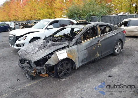 2011 Hyundai Sonata Limited z USA, uszkodzony, nr VIN 5NPEC4AC2BH123107